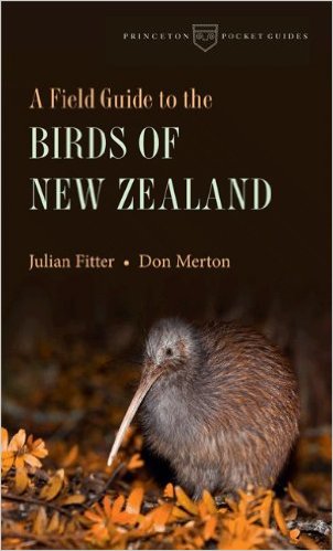 A Field Guide to the Birds of New Zealand (Princeton Pocket Guides)